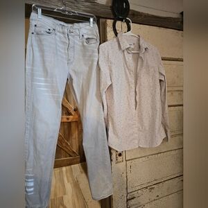 Goodfellow Light Gray Jeans and Button Up Shirt Medium 32x34 GUC!